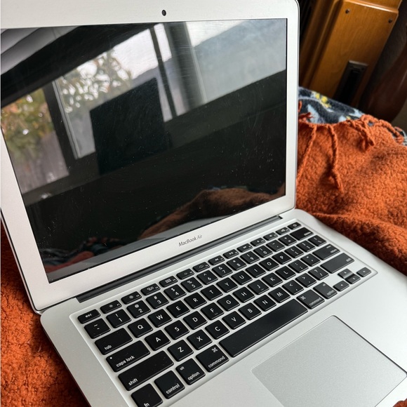 Macbook Air 13 Inch Silver 2017